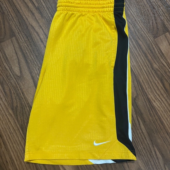 Nike* Y2K Dazzles *Yellow Satin Color & Look Basketball / Track Shorts * M - Picture 6 of 7